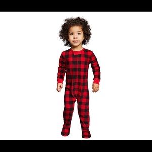 🎉HP🎉🆕EDDIE BAUER PJ SLEEPER RED AND BLACK